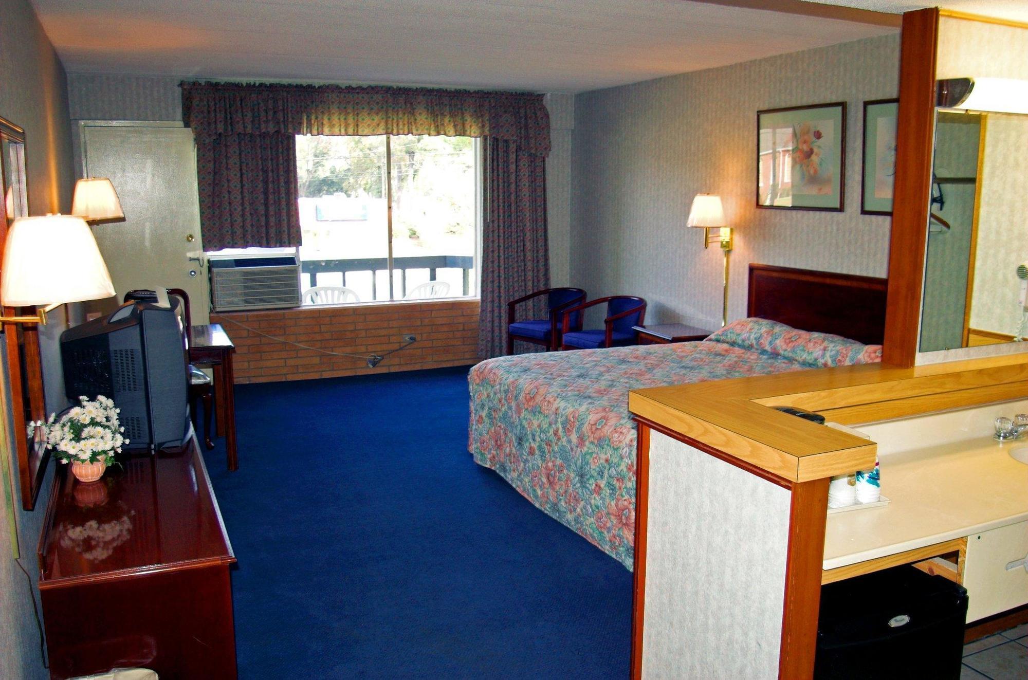 ווילמינגטון The Carolinian Inn מראה חיצוני תמונה