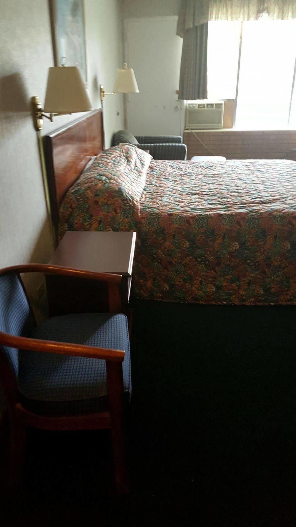 ווילמינגטון The Carolinian Inn מראה חיצוני תמונה